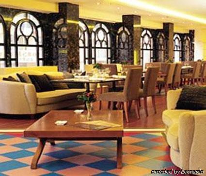 Hotel 2Fashion House Атина Ресторант снимка