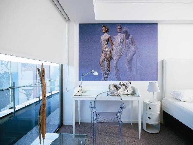 Hotel 2Fashion House Атина Екстериор снимка