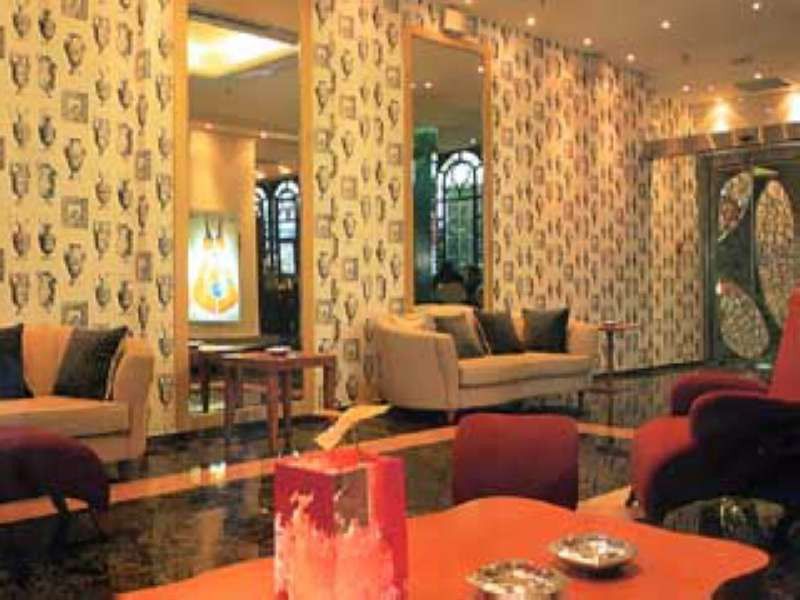Hotel 2Fashion House Атина Екстериор снимка