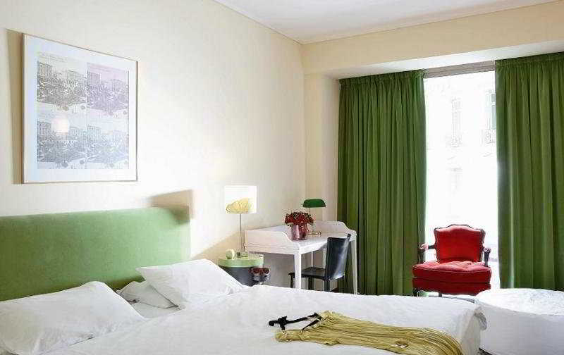 Hotel 2Fashion House Атина Екстериор снимка